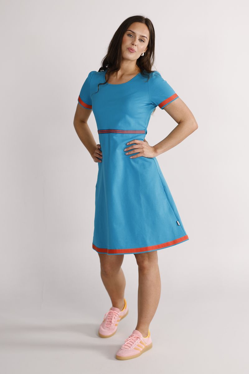 Pauline turquoise og oransje kjole