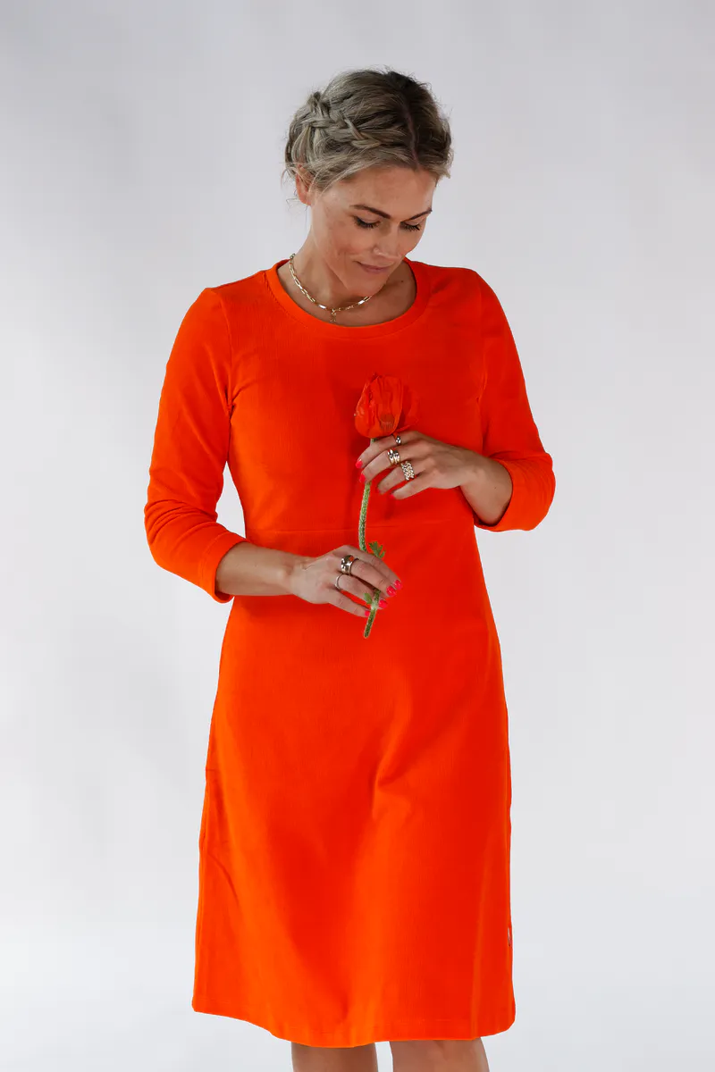 Elli kjole babycord oransje